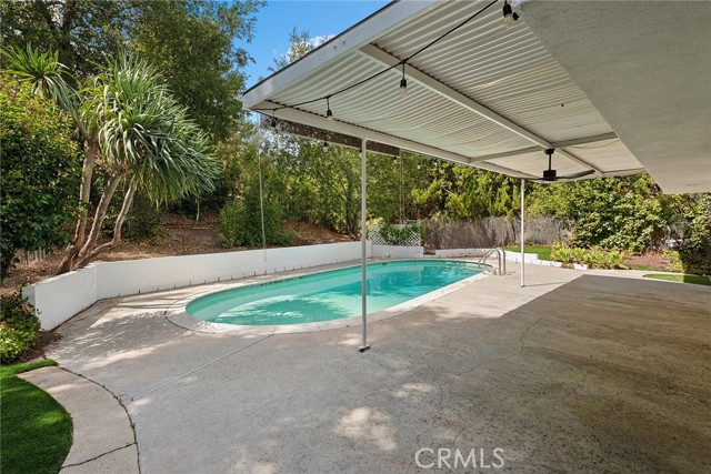 5789 Fairhaven Avenue, Woodland Hills CA: https://media.crmls.org/medias/f78d4b26-9c14-46c6-9d66-cb698f7dfa50.jpg