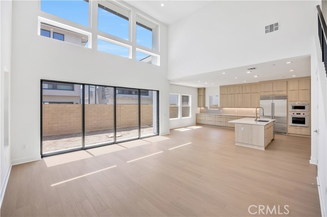 169 Creation, Irvine CA: https://media.crmls.org/medias/f78d7b05-a580-414e-89d4-30153526f8d5.jpg