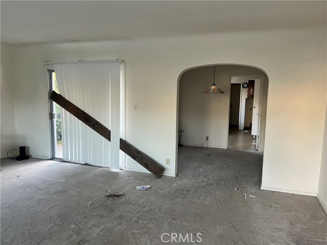 4227 Neosho Avenue, Los Angeles CA: https://media.crmls.org/medias/f78d85ff-f55f-43f9-83a8-54694b0f326f.jpg