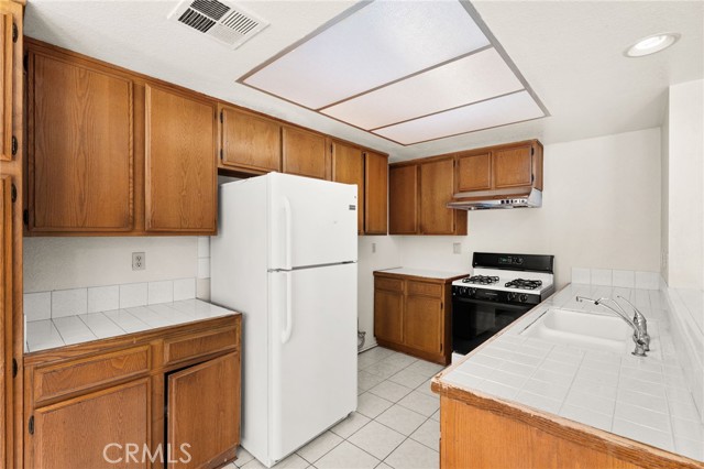 Detail Gallery Image 12 of 28 For 351 Foxboro, Walnut,  CA 91789 - 3 Beds | 2 Baths