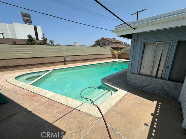 Detail Gallery Image 6 of 9 For 17321 Merit Ave, Gardena,  CA 90247 - 3 Beds | 2 Baths