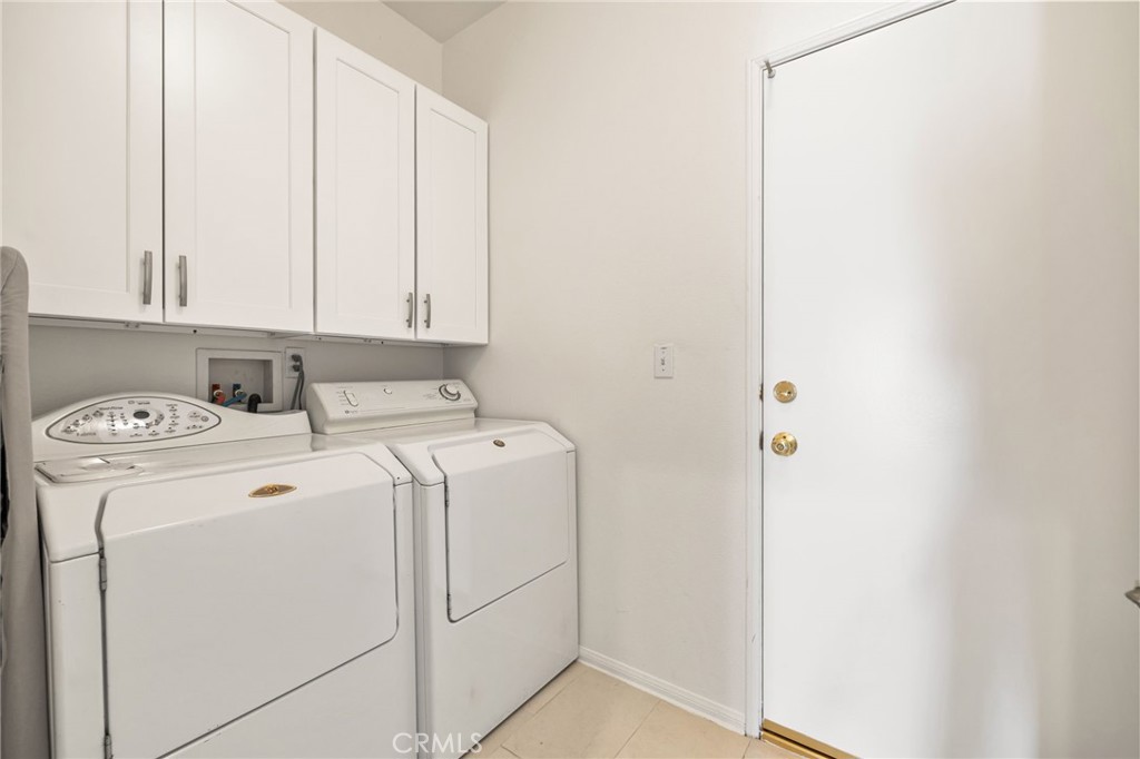 MLS #OC25249506 image #34