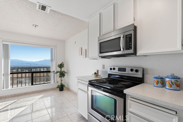 Detail Gallery Image 3 of 38 For 66735 12th St #A8,  Desert Hot Springs,  CA 92240 - 2 Beds | 2 Baths