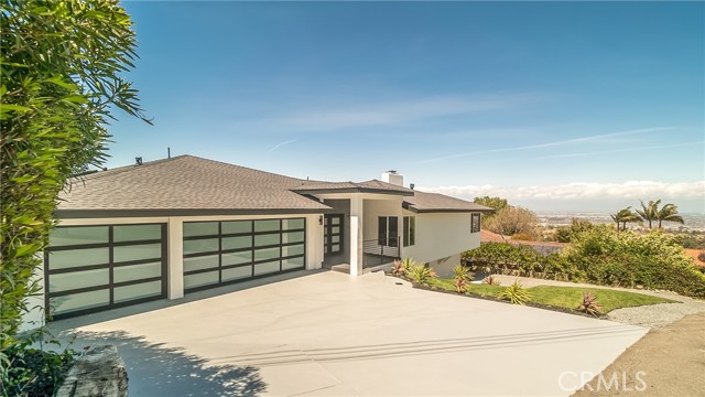 27333 Rainbow Ridge Road, Palos Verdes Peninsula, California 90274, 4 Bedrooms Bedrooms, ,3 BathroomsBathrooms,Residential,Sold,Rainbow Ridge,SB22081661