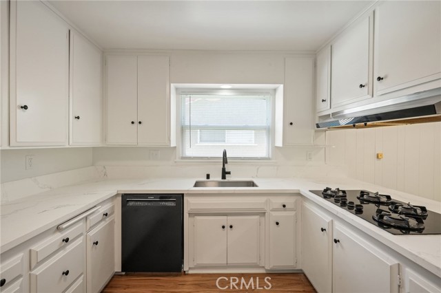 Detail Gallery Image 11 of 34 For 8313 Hillary Dr, West Hills,  CA 91304 - 4 Beds | 2 Baths