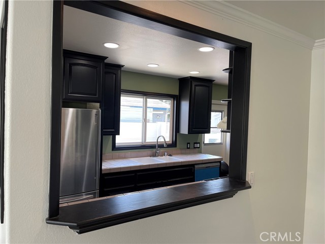 6441 San Diego Dr, Buena Park CA: https://media.crmls.org/medias/f7941b94-8492-4104-a52d-ce617041664c.jpg
