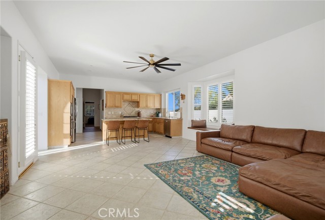 Detail Gallery Image 10 of 46 For 13405 Mesa Crest, Yucaipa,  CA 92399 - 4 Beds | 2/1 Baths