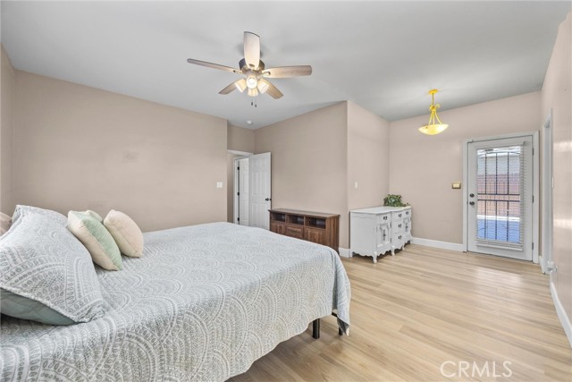 231 Sunny Meadow Drive, Bakersfield CA: https://media.crmls.org/medias/f7953709-1f34-4f18-8a01-2e5f3c48000b.jpg