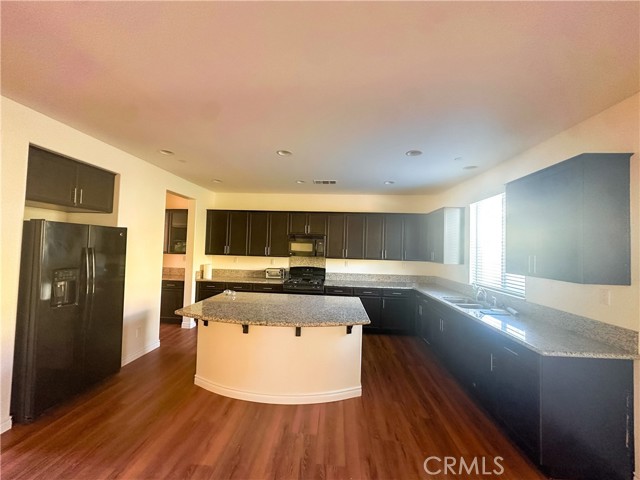 Detail Gallery Image 25 of 30 For 4683 Palmilla, Perris,  CA 92571 - 5 Beds | 3 Baths