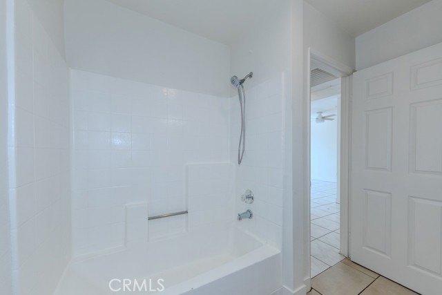 Detail Gallery Image 15 of 28 For 450 E 4th St #423,  Santa Ana,  CA 92701 - 1 Beds | 1 Baths