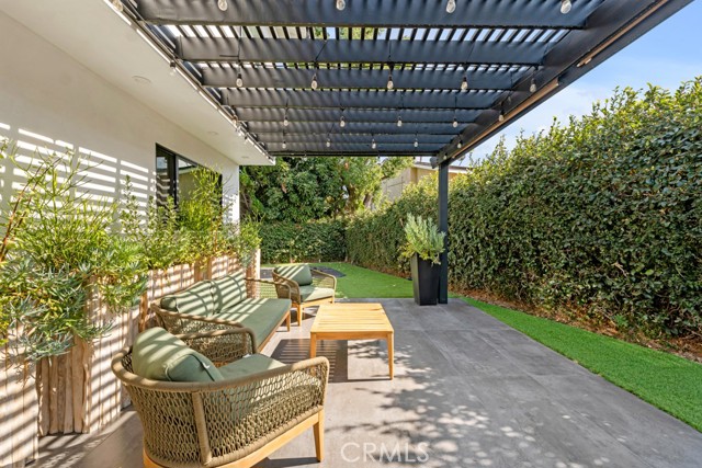 Detail Gallery Image 51 of 64 For 13130 Albers St, Sherman Oaks,  CA 91401 - 6 Beds | 4 Baths