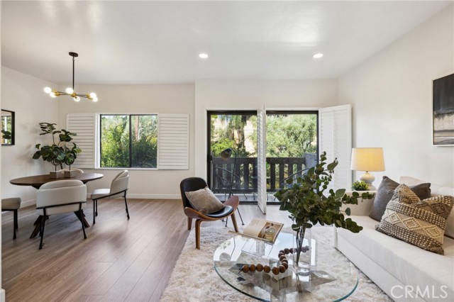 Detail Gallery Image 6 of 39 For 832 Palm Ave #202,  West Hollywood,  CA 90069 - 2 Beds | 2 Baths