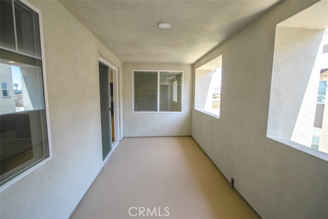 2850 Wagon Wheel Rd, Oxnard CA: https://media.crmls.org/medias/f798c77b-8351-4f7e-8b1b-91073efa6a3f.jpg