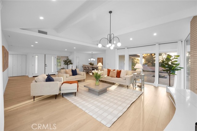 Detail Gallery Image 10 of 57 For 20079 Westpoint Dr, Riverside,  CA 92507 - 3 Beds | 2 Baths