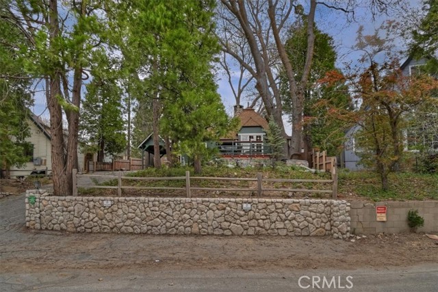 Detail Gallery Image 3 of 17 For 295 Sunset, Lake Arrowhead,  CA 92352 - 3 Beds | 2 Baths