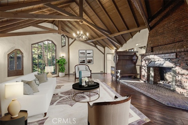 Detail Gallery Image 10 of 69 For 1855 Verdugo Knolls Dr, Glendale,  CA 91208 - 3 Beds | 2 Baths