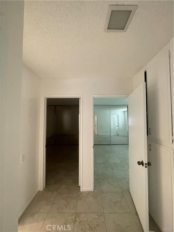 Detail Gallery Image 7 of 19 For 730 Amigos Way #1,  Newport Beach,  CA 92660 - 2 Beds | 2 Baths