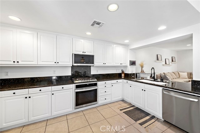 Detail Gallery Image 19 of 42 For 34 Paseo Rosa, San Clemente,  CA 92673 - 3 Beds | 2/1 Baths