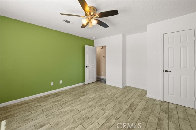 22393 Lone Eagle Road, Apple Valley CA: https://media.crmls.org/medias/f79c9173-323d-4bae-9a6a-55dd22d22dcf.jpg