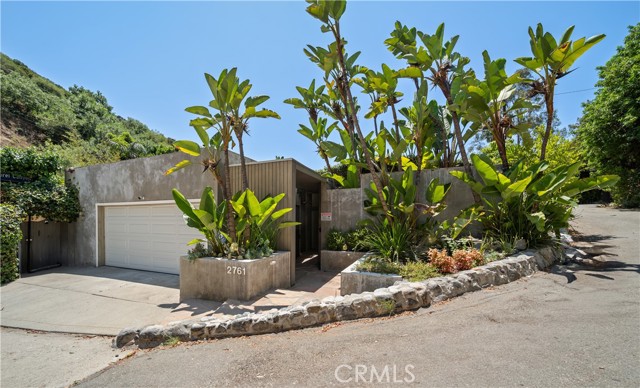 Detail Gallery Image 1 of 1 For 2761 Laurel Canyon Bld, Hollywood Hills,  CA 90046 - 2 Beds | 3 Baths