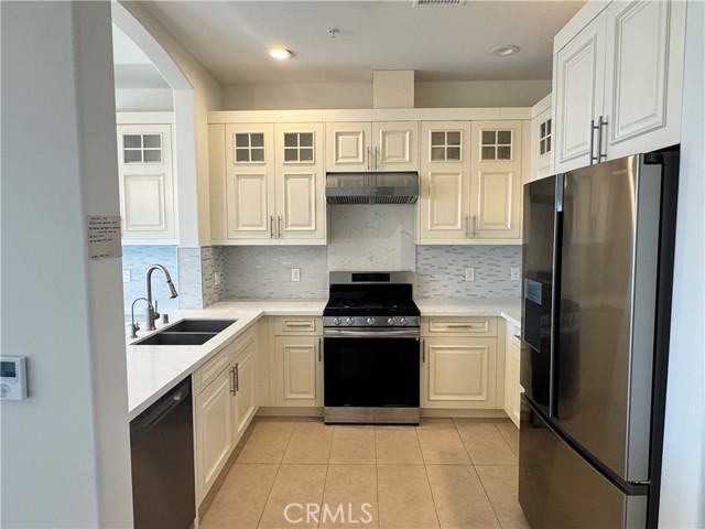 Detail Gallery Image 4 of 6 For 1598 Long Beach, Long Beach,  CA 90813 - 1 Beds | 1 Baths