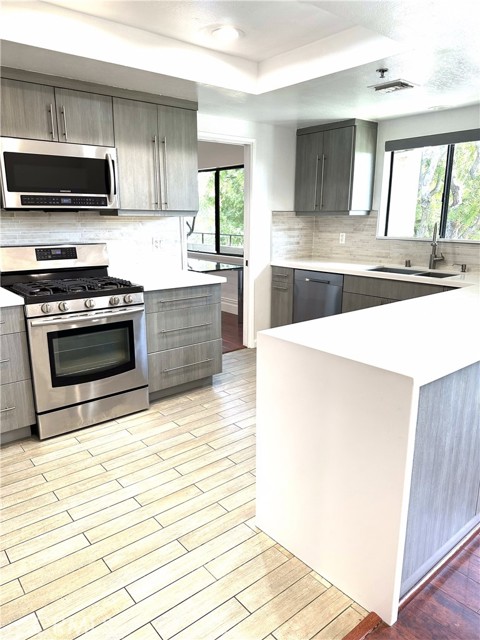 Detail Gallery Image 6 of 18 For 1000 E California Bld #307,  Pasadena,  CA 91106 - 2 Beds | 2 Baths