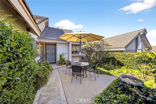 Detail Gallery Image 5 of 41 For 1786 Spyglass Cir, Vista,  CA 92081 - 2 Beds | 2 Baths