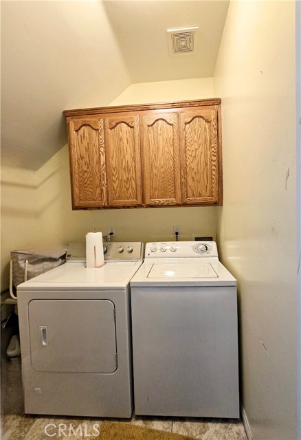 Detail Gallery Image 10 of 18 For 22337 Briarwood, Crestline,  CA 92325 - 4 Beds | 2/1 Baths