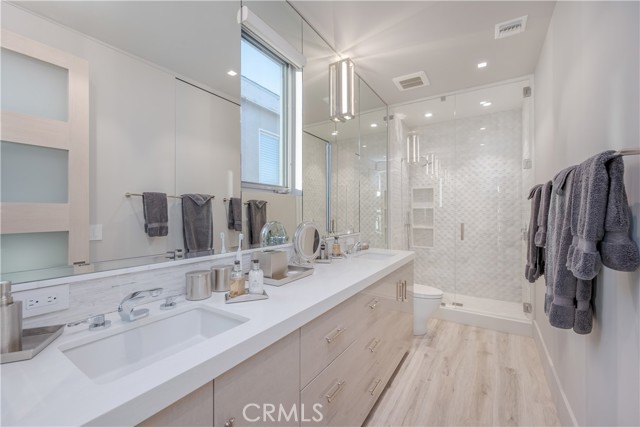 Image 40 of 49 For 3407 Oceanfront