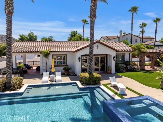 16850 Nandina Avenue, Riverside CA: https://media.crmls.org/medias/f79fca6f-4774-48fb-b342-f7c40e5b5619.jpg