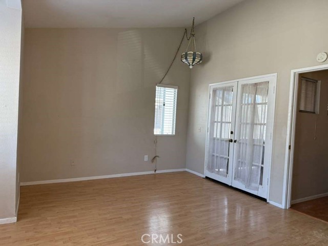 Detail Gallery Image 8 of 18 For 4815 Southfork Rd, Chino,  CA 91710 - 3 Beds | 2/1 Baths