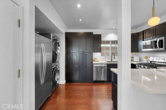 744 Flower Avenue photo 11