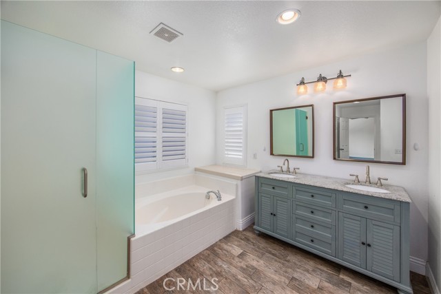 Image 33 of 44 For 32324 Orange Blossom Dr