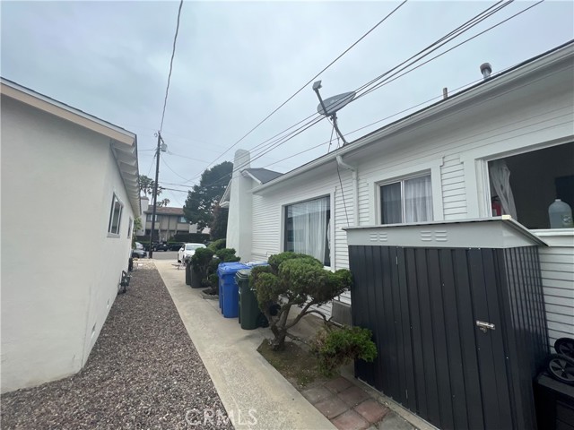 424 Broadway, Redondo Beach, California 90277, ,Residential Income,For Sale,Broadway,SB24088634