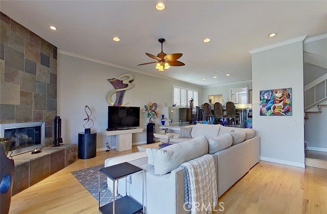 Photo #6: OC23194337 Listing 