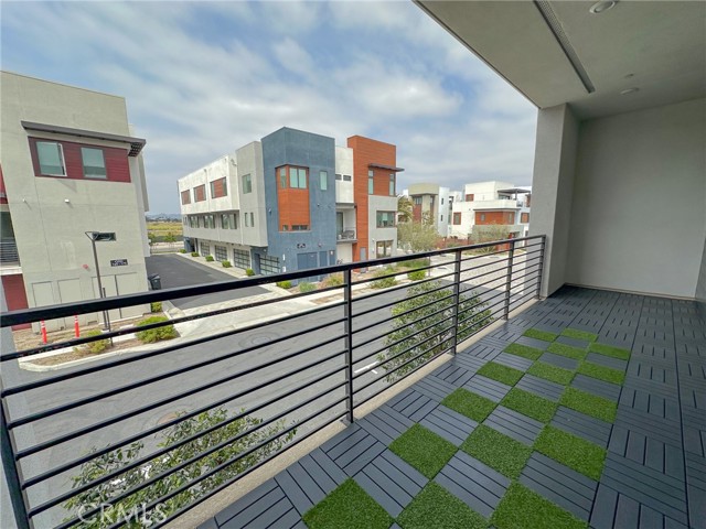 178 Waypoint, Tustin CA: https://media.crmls.org/medias/f7a39e06-1047-4fe4-9f77-5c8d4dccdd76.jpg