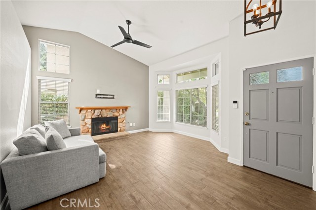 27054 Riversbridge Way, Valencia CA: https://media.crmls.org/medias/f7a4ec47-d169-40c8-bf53-97f2873a90c4.jpg