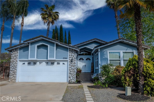 Detail Gallery Image 1 of 17 For 2366 Sandy Ln, Vista,  CA 92081 - 3 Beds | 2 Baths