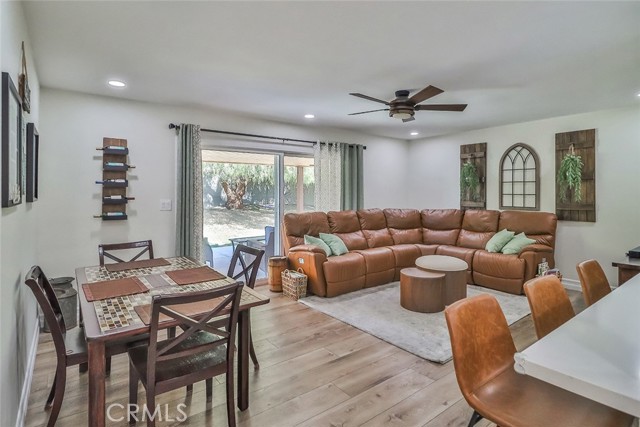2230 Cordero Avenue, Simi Valley CA: https://media.crmls.org/medias/f7a5e89f-179f-449c-bc6e-cf37371df401.jpg