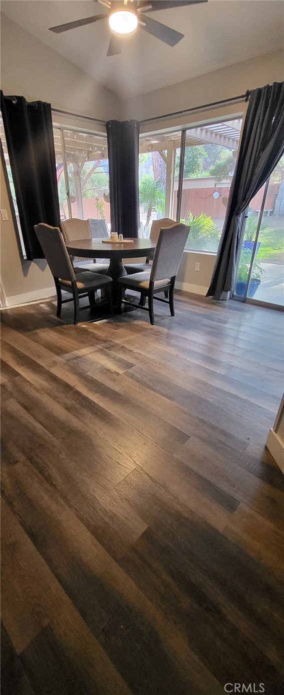30921 Sarabia Street, Lake Elsinore CA: https://media.crmls.org/medias/f7a62628-9d1c-48d9-9bd7-a0855b361c92.jpg
