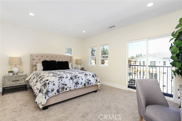 8 Bethpage Lane, Phillips Ranch CA: https://media.crmls.org/medias/f7a63fd7-8363-4f53-ae26-7b99cd53138e.jpg