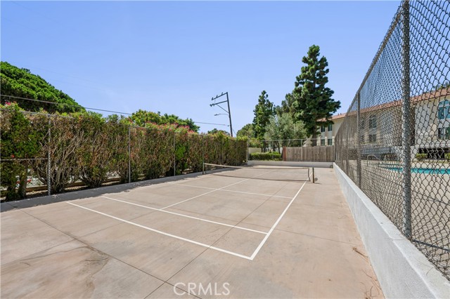 Detail Gallery Image 17 of 25 For 18225 Kingsdale Ave #212,  Redondo Beach,  CA 90278 - 2 Beds | 2 Baths