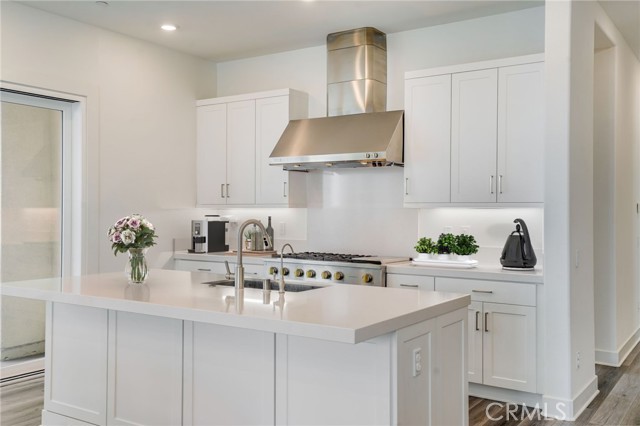 Detail Gallery Image 10 of 65 For 27220 Bush Mallow Ct, Valencia,  CA 91381 - 4 Beds | 4/1 Baths