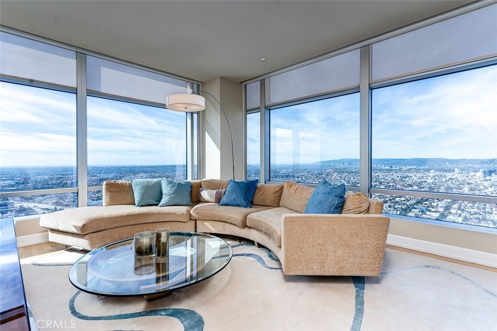 900 W Olympic Boulevard #47B