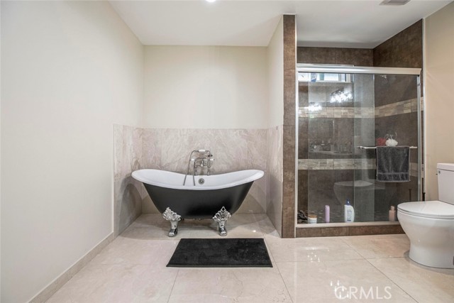 Detail Gallery Image 25 of 38 For 17465 Tuscan Dr, Granada Hills,  CA 91344 - 4 Beds | 3 Baths