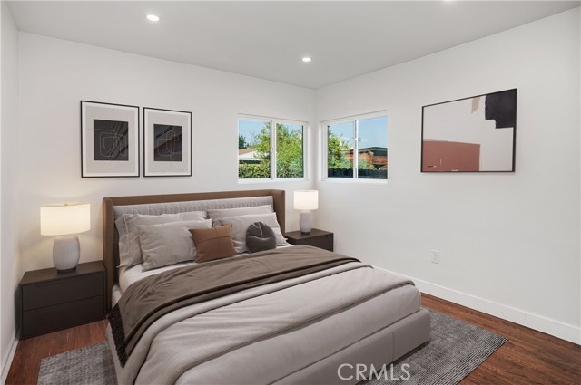 Detail Gallery Image 8 of 18 For 15334 Bledsoe St, Sylmar,  CA 91342 - 5 Beds | 2 Baths