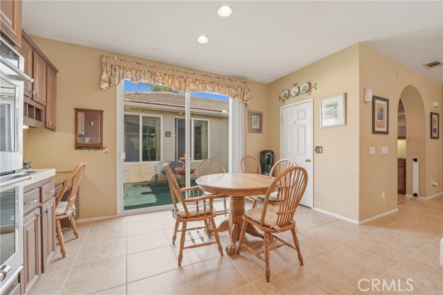 Detail Gallery Image 8 of 67 For 28245 Little Lake Ct, Menifee,  CA 92585 - 4 Beds | 3/1 Baths