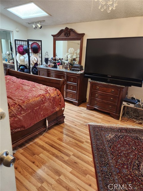Detail Gallery Image 11 of 50 For 5551 Mason Ave, Woodland Hills,  CA 91367 - 7 Beds | 6 Baths