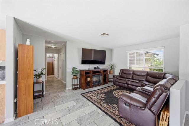 Detail Gallery Image 14 of 41 For 11735 Star, Adelanto,  CA 92301 - 3 Beds | 2 Baths