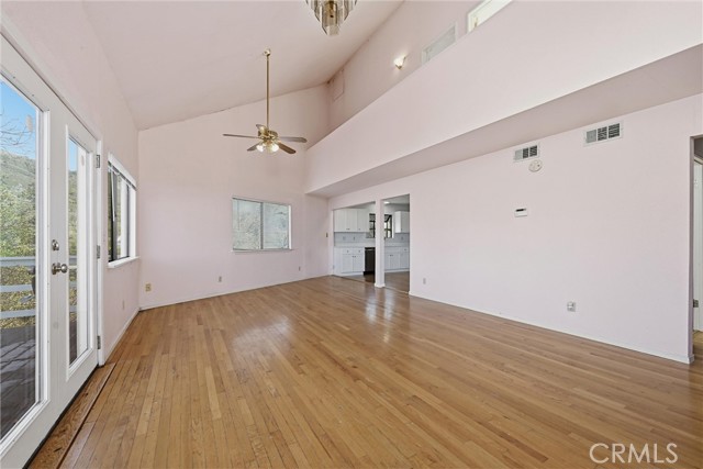 Image 6 of 48 For 6963 Panoramic